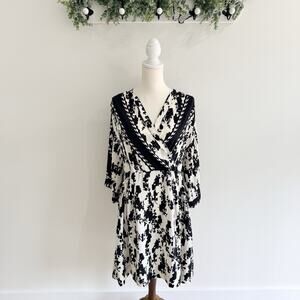 Cabi X-Factor Dress Black/White Long Sleeves Women's Size M Style #6369 14135